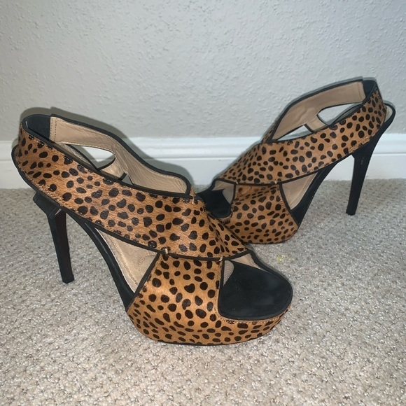 Diane Von Furstenburg Leopard Cheetah Print Calf Hair Heels Size 8.5 - Picture 2 of 10